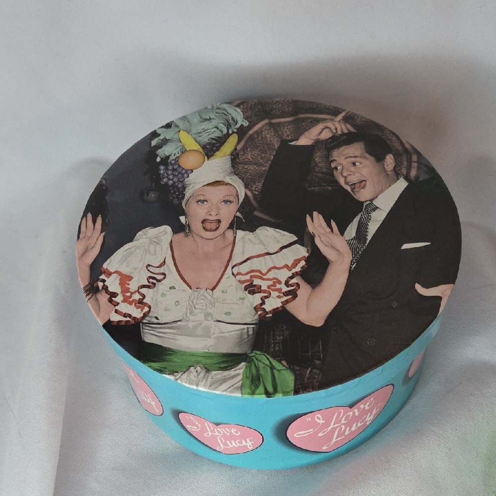 I Love Lucy Vintage Round Box Early 2000s Good Condition 5.5 In